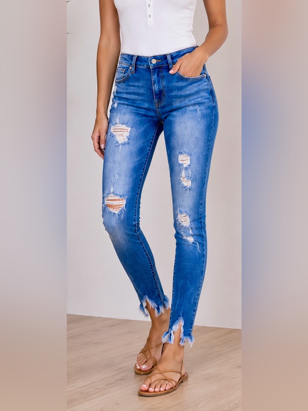 KanCan Women’s Florence Mid-Rise Super Skinny Jeans – Size 3 / 25
